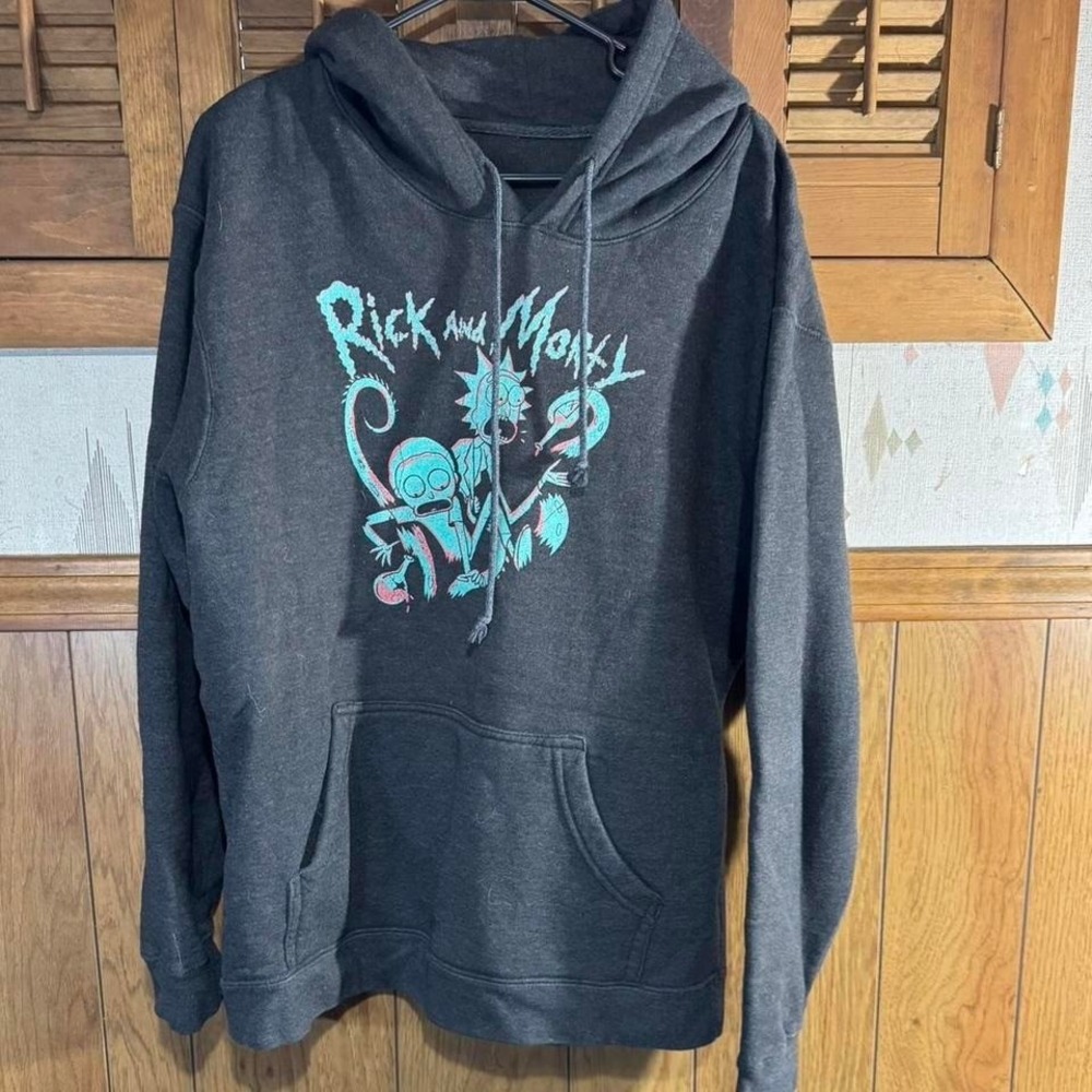 Hot‎ Topic Rick and Morty hoodie Size XL